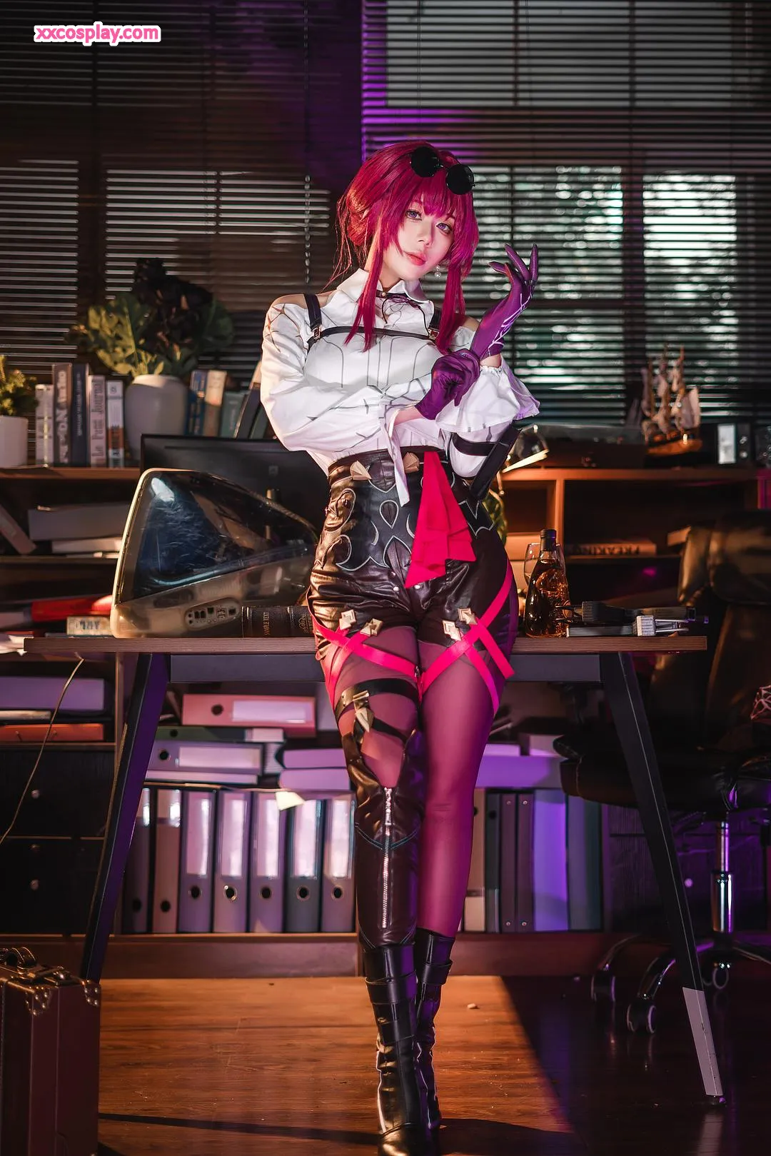 Jiuyan: Kafka Gravure Cosplay